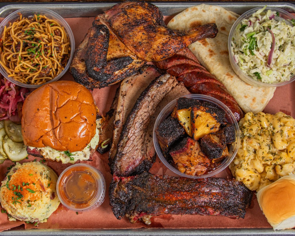 BBQ Sides That Complete the Plate at Gee's BBQ